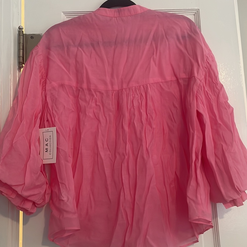 Pink button up top - Picture 4 of 4